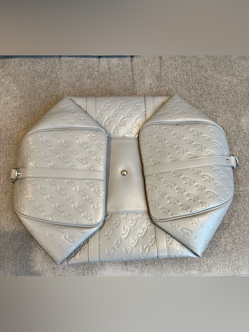 New never used-Glamaholic Lifestyle Duffle Bag-Gray - Picture 5 of 7